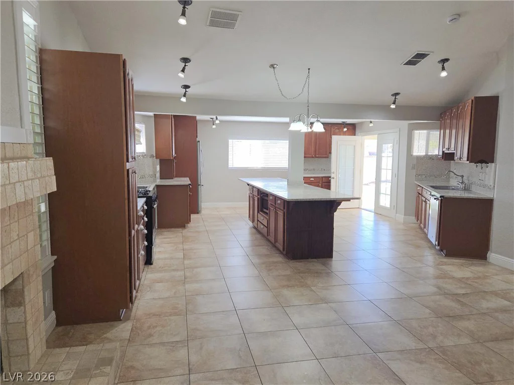1954 Magnolia, Henderson, NV 89014