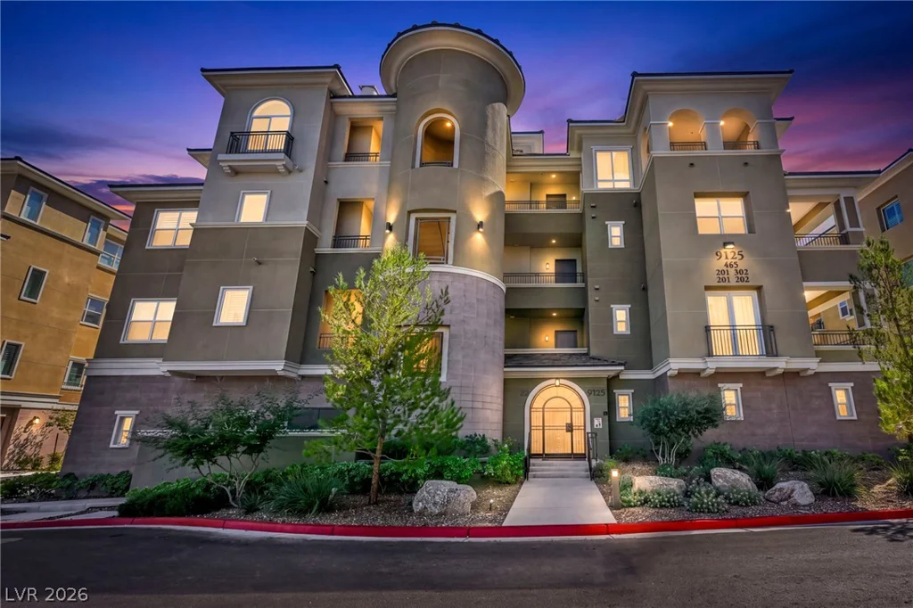 9125 Las Manaitas, Las Vegas, NV 89144