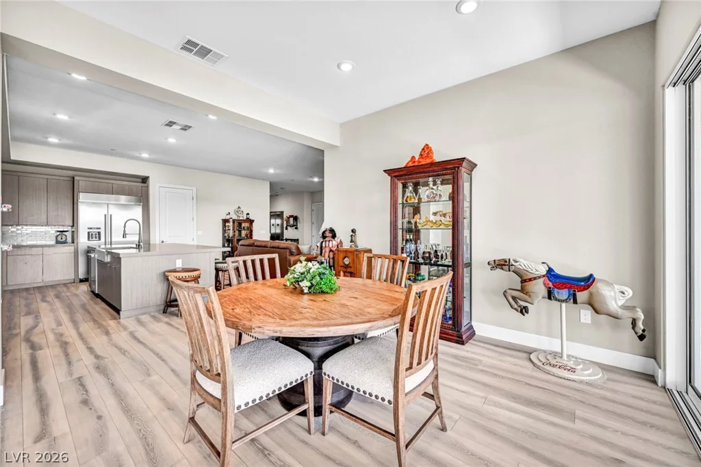 9125 Las Manaitas, Las Vegas, NV 89144
