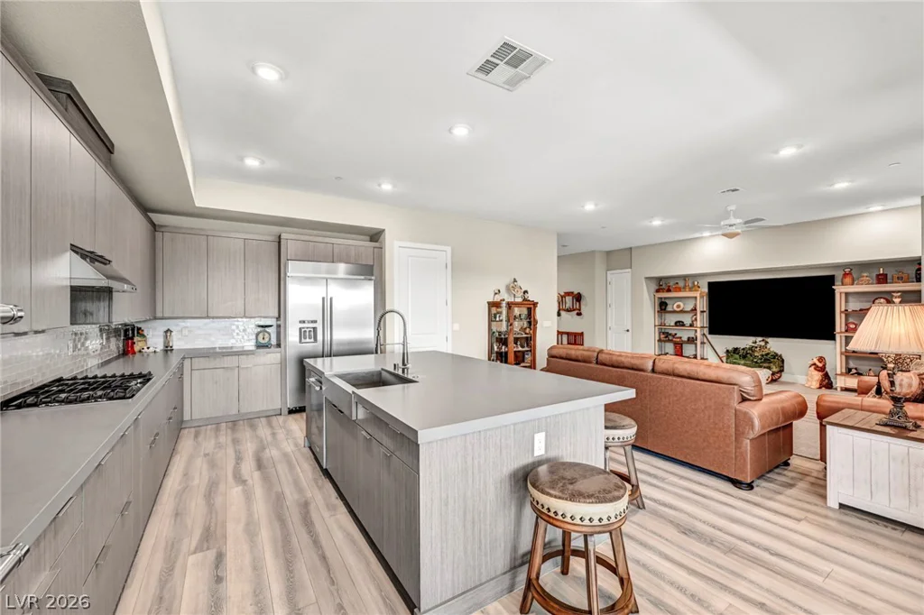 9125 Las Manaitas, Las Vegas, NV 89144