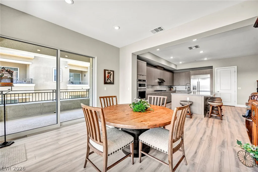 9125 Las Manaitas, Las Vegas, NV 89144