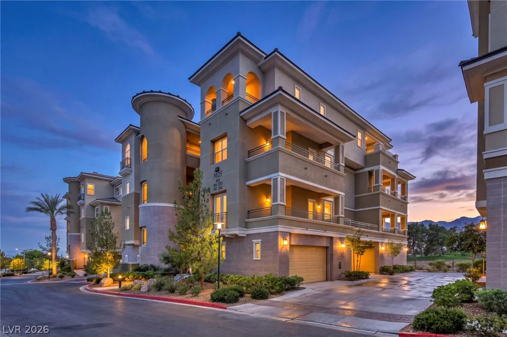 9125 Las Manaitas, Las Vegas, NV 89144