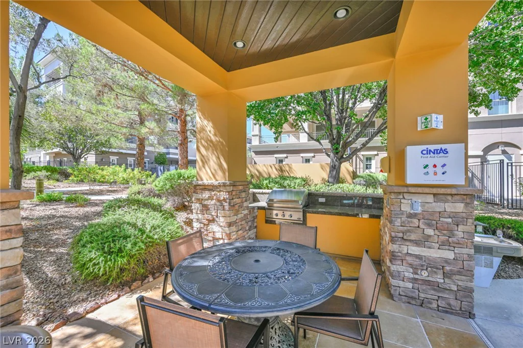 9125 Las Manaitas, Las Vegas, NV 89144