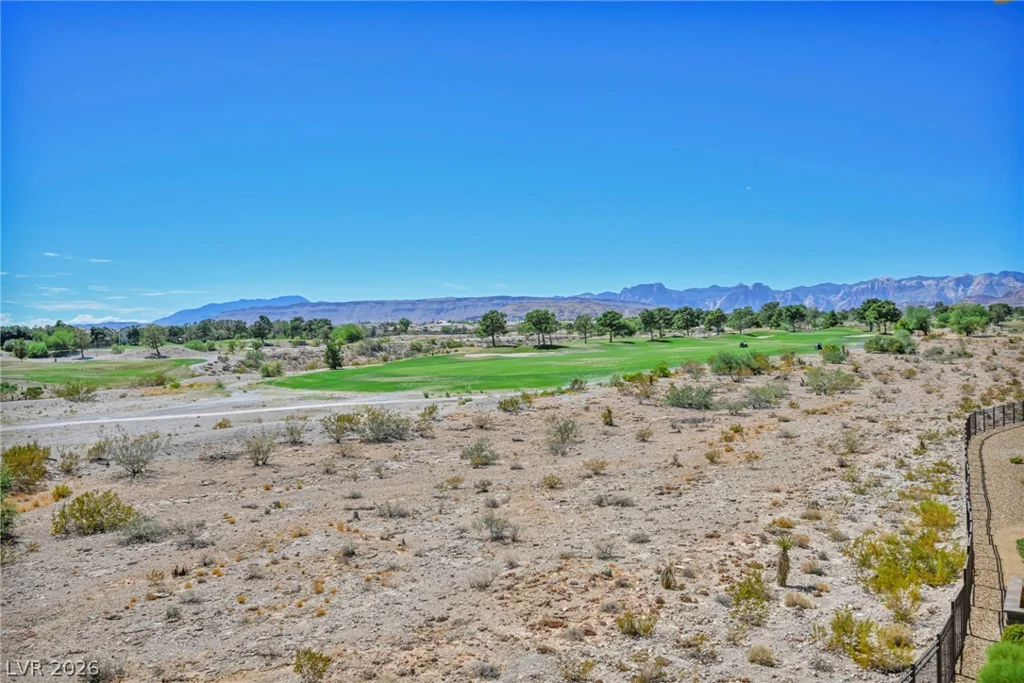 9125 Las Manaitas, Las Vegas, NV 89144