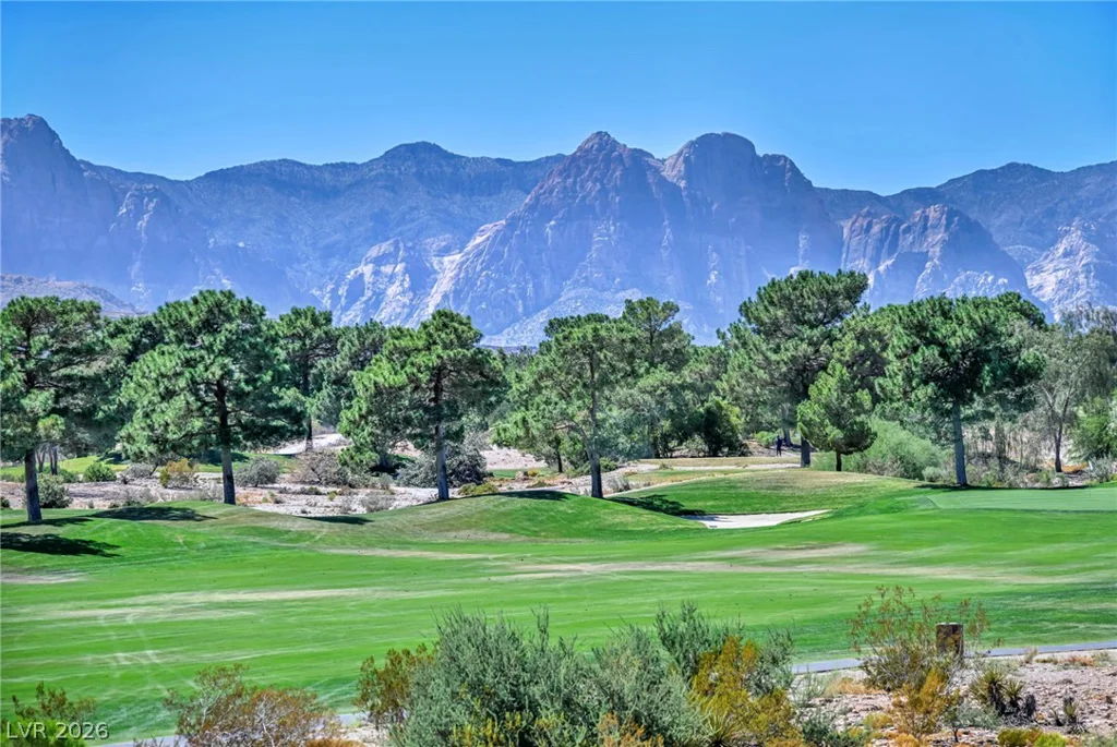 9125 Las Manaitas, Las Vegas, NV 89144
