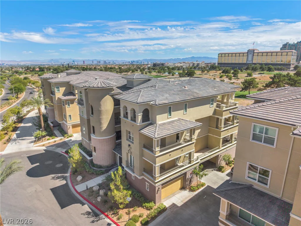 9125 Las Manaitas, Las Vegas, NV 89144