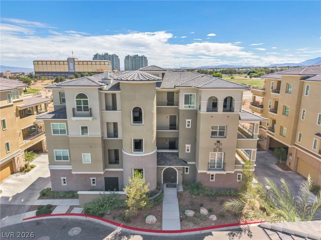 9125 Las Manaitas, Las Vegas, NV 89144