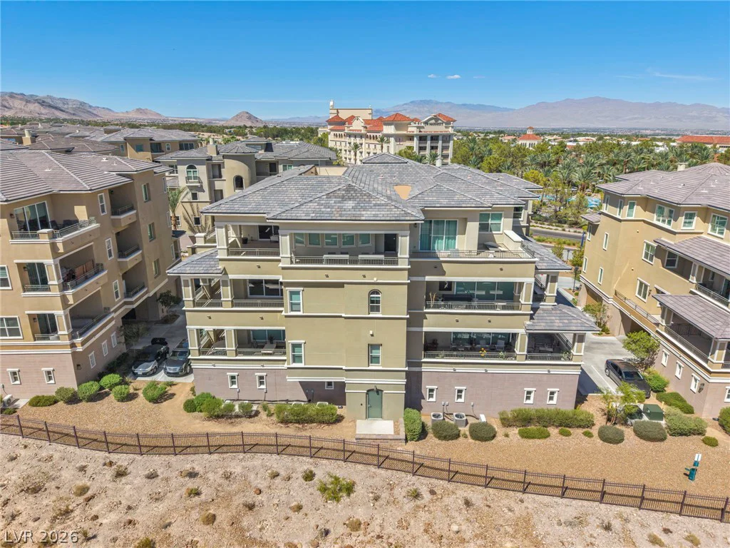 9125 Las Manaitas, Las Vegas, NV 89144