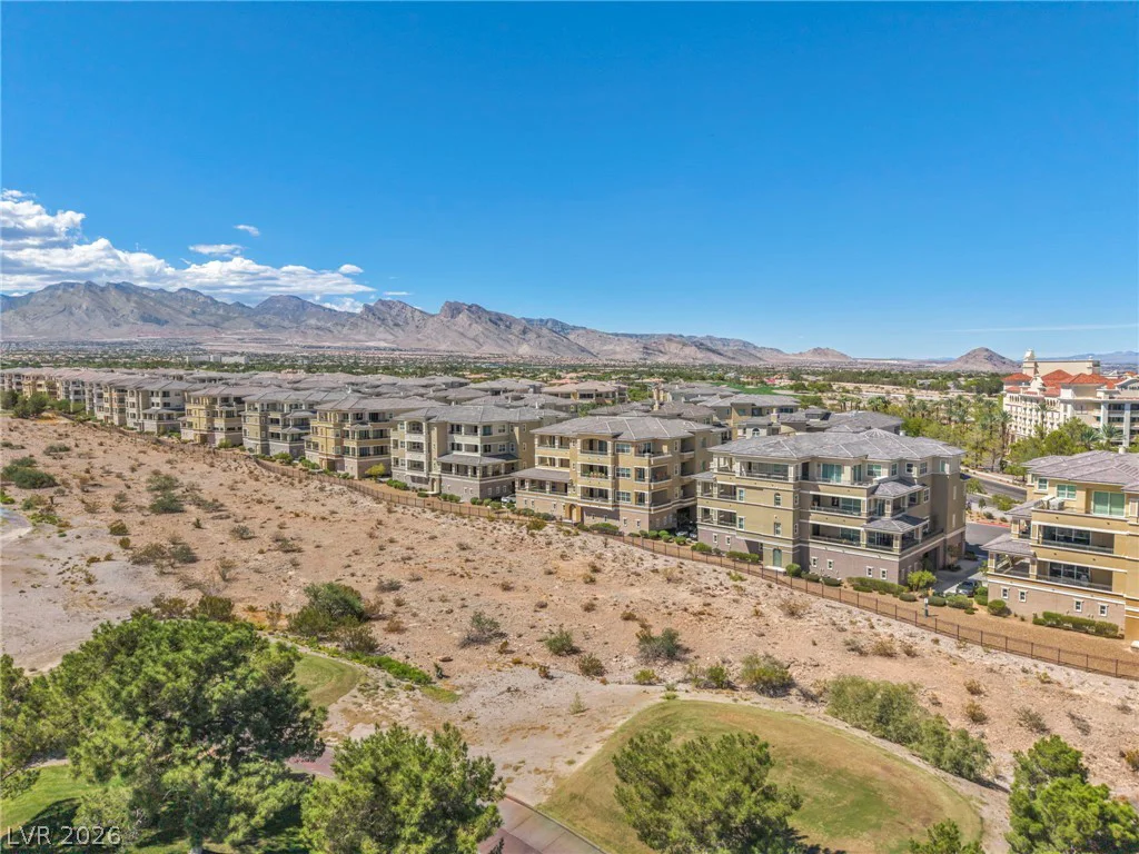 9125 Las Manaitas, Las Vegas, NV 89144