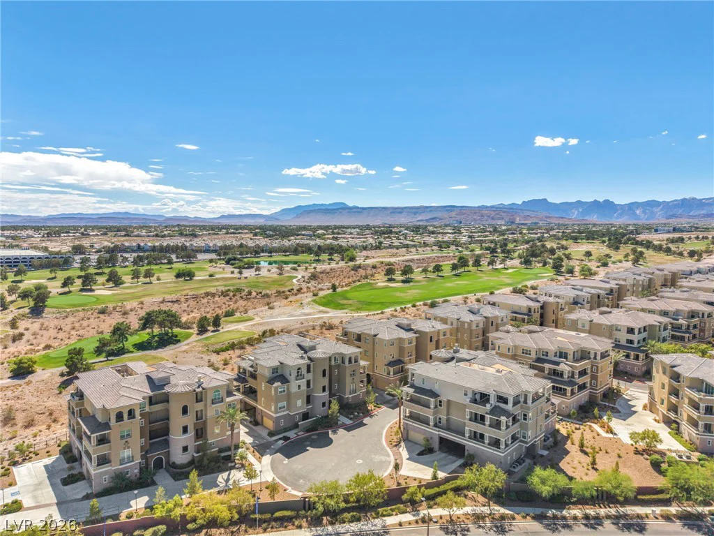 9125 Las Manaitas, Las Vegas, NV 89144