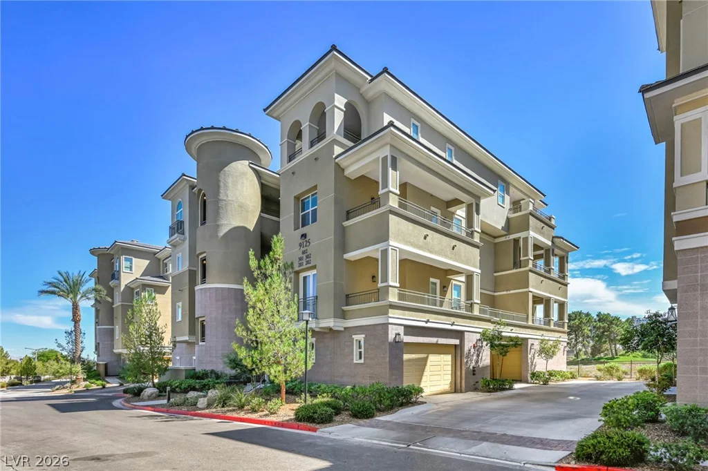 9125 Las Manaitas, Las Vegas, NV 89144