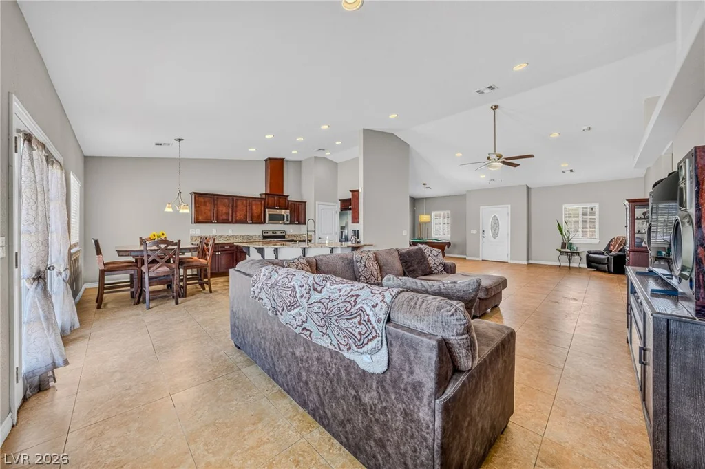3040 Spy Glass, Pahrump, NV 89048