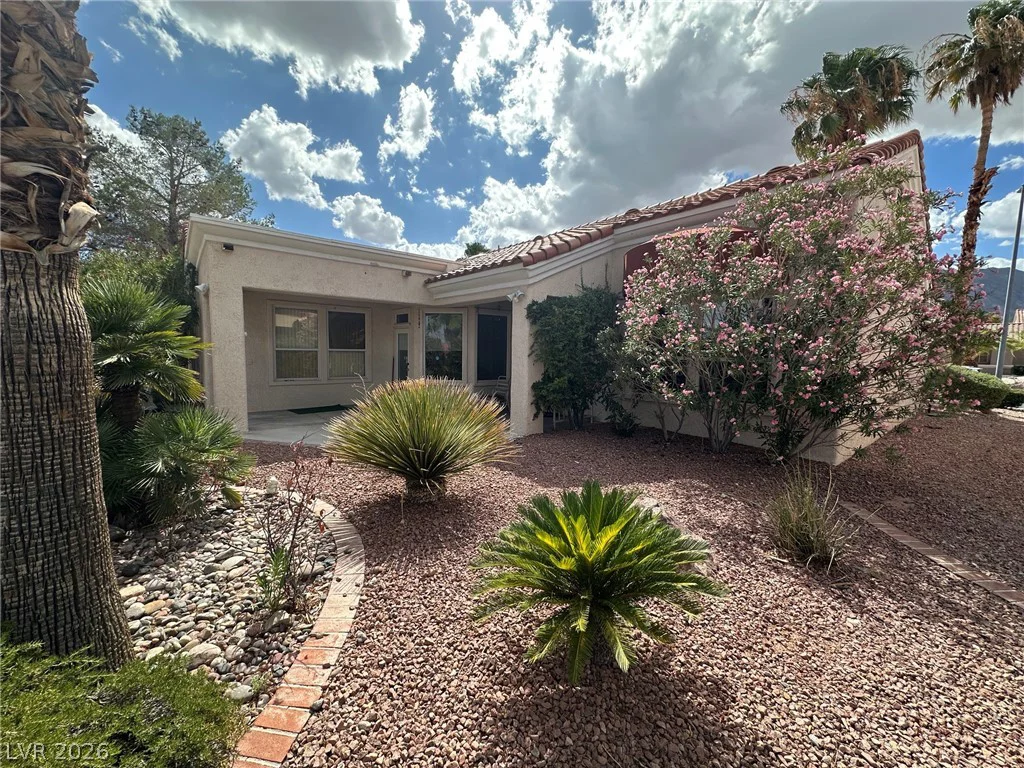 2936 Hawksdale, Las Vegas, NV 89134