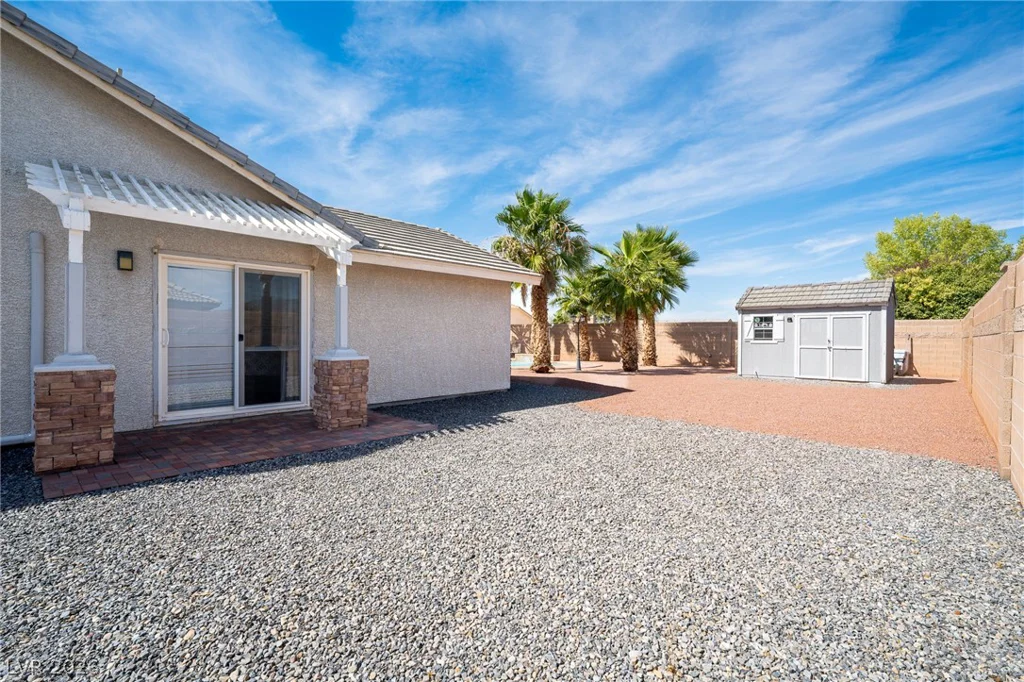 4700 Honey Locust, Pahrump, NV 89061