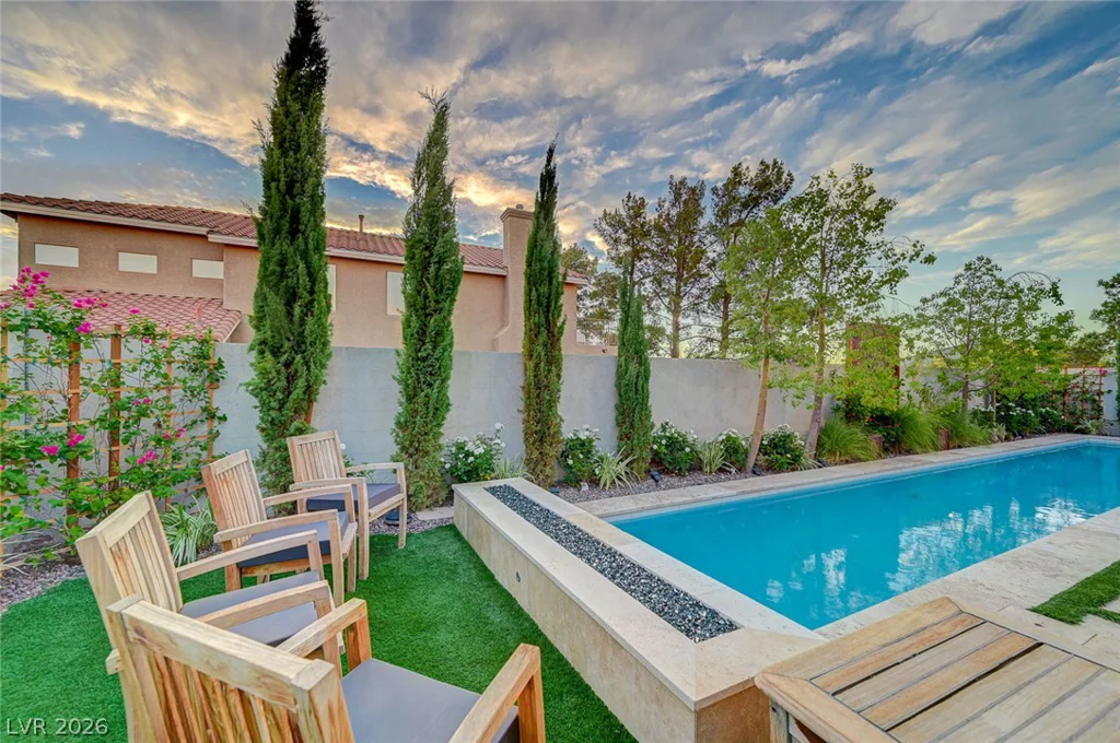 253 Goldstar, Henderson, NV 89012