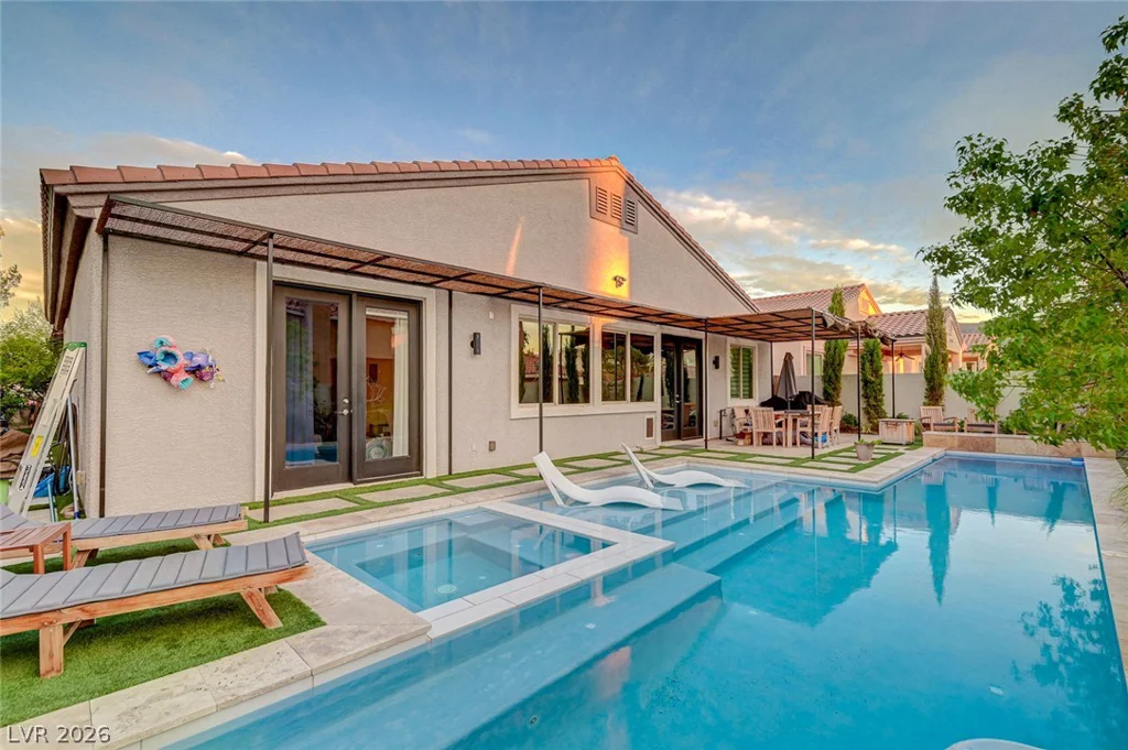 253 Goldstar, Henderson, NV 89012