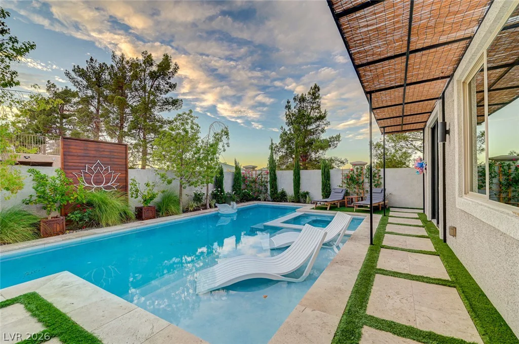 253 Goldstar, Henderson, NV 89012
