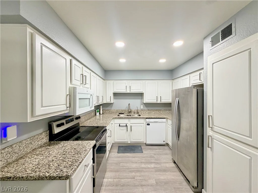 3151 Soaring Gulls, Las Vegas, NV 89128