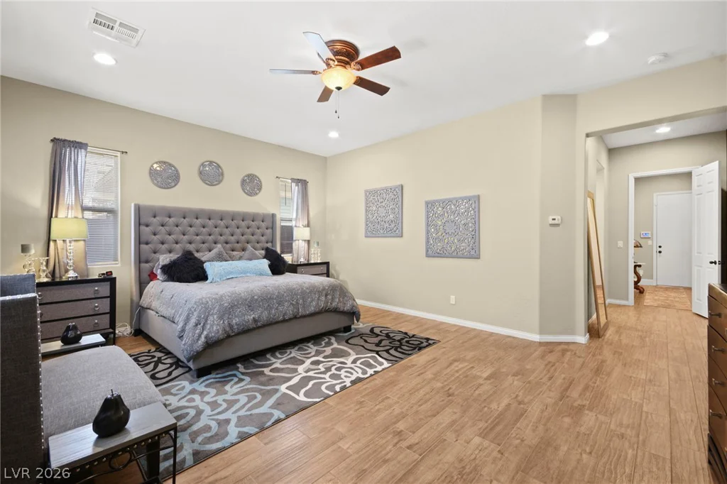 5523 Kyle Peak, Las Vegas, NV 89135