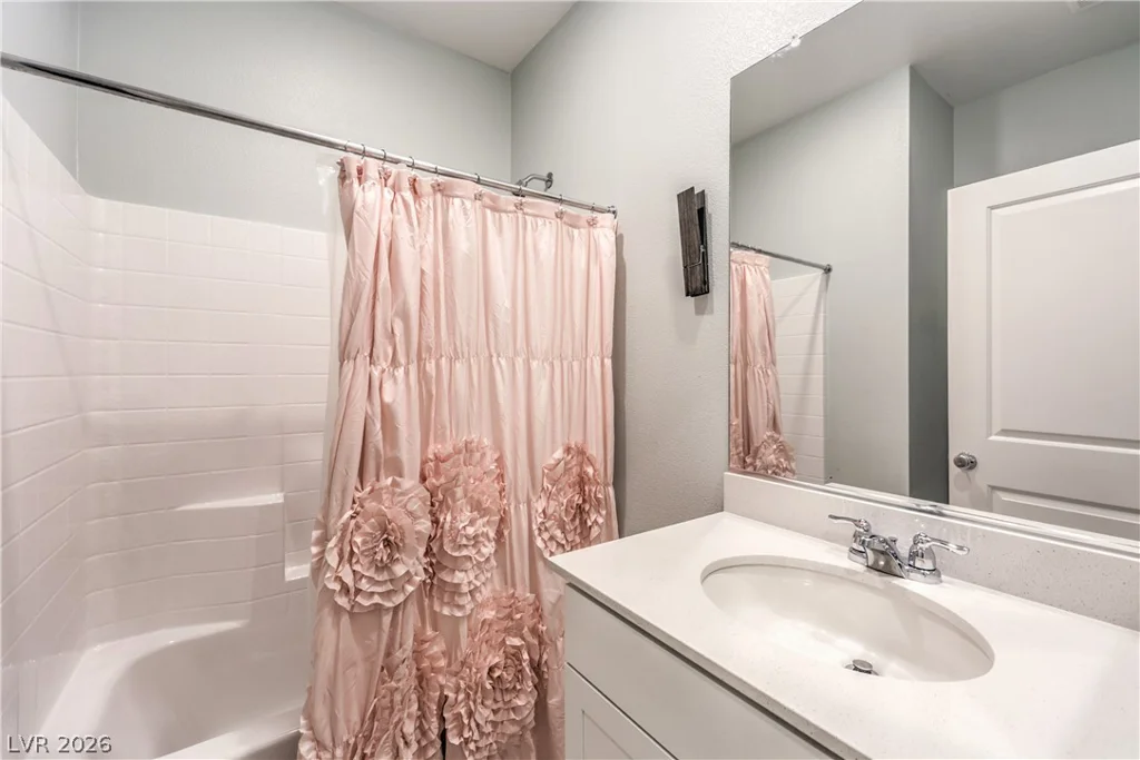 5551 Jinan, Las Vegas, NV 89148