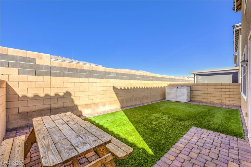 5551 Jinan, Las Vegas, NV 89148