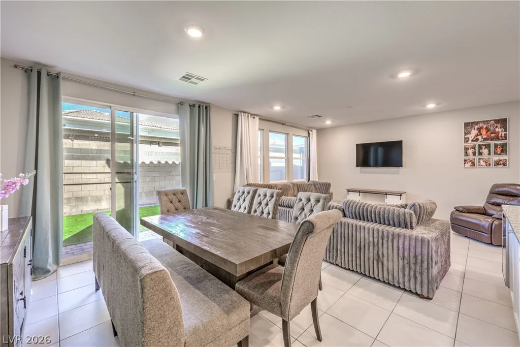 5551 Jinan, Las Vegas, NV 89148
