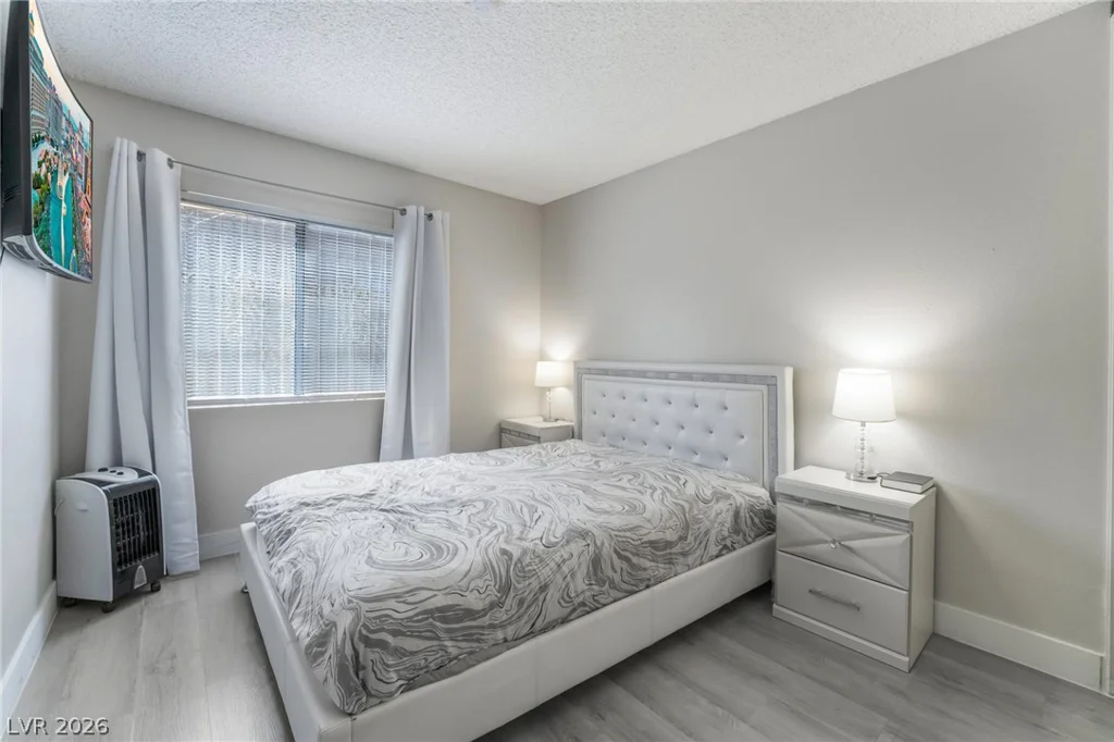 7373 Newcrest, Las Vegas, NV 89147