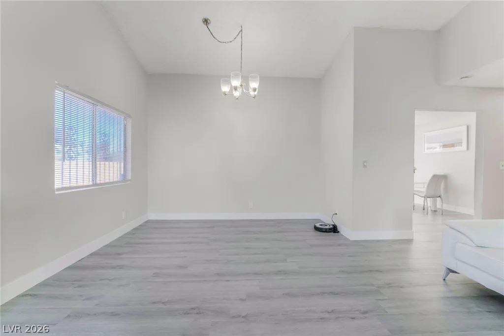 7373 Newcrest, Las Vegas, NV 89147