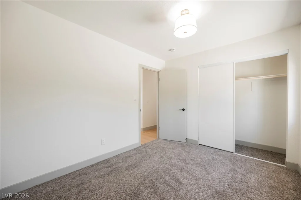 5637 Tunis, Las Vegas, NV 89122