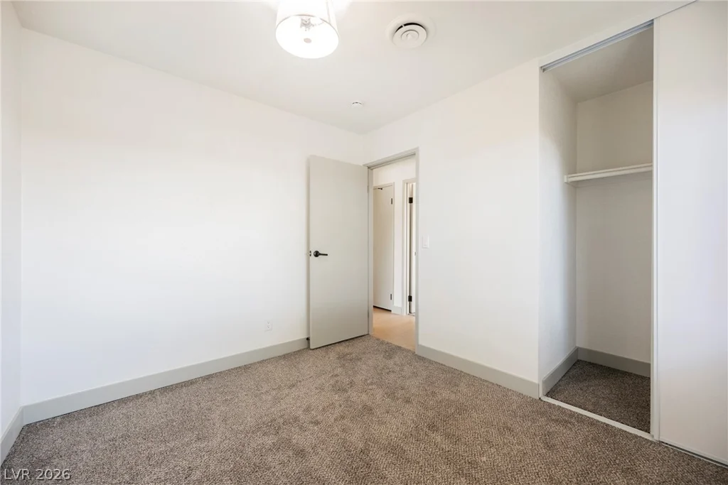5637 Tunis, Las Vegas, NV 89122