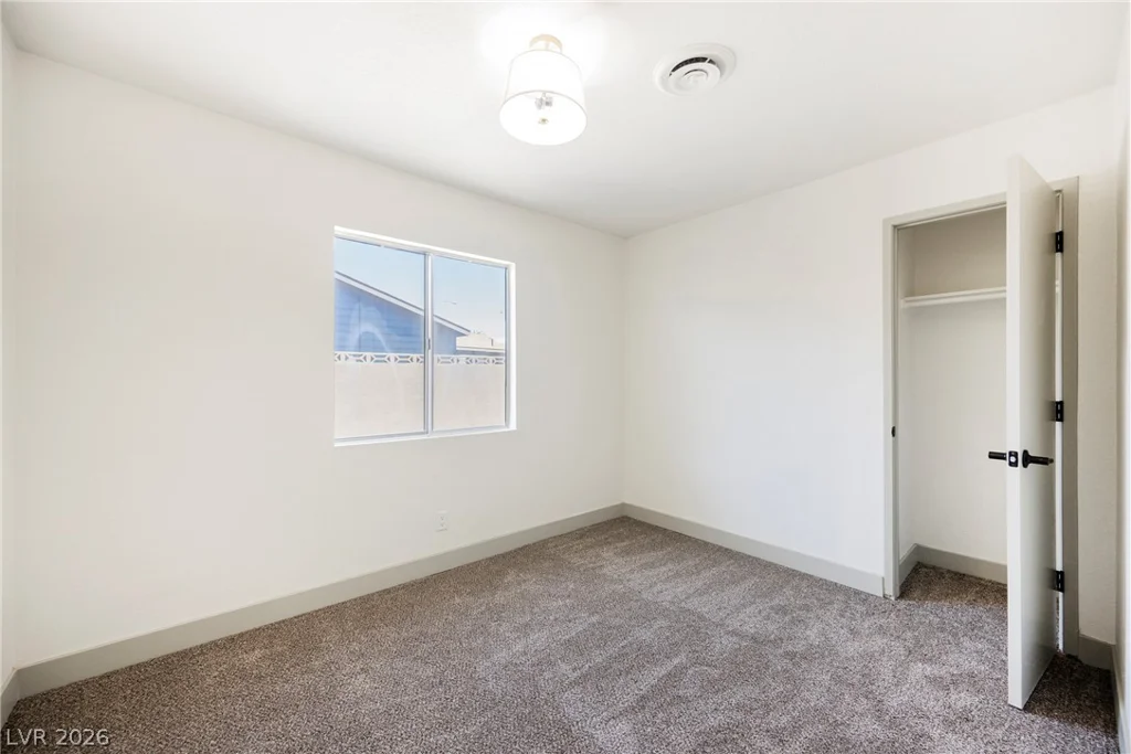 5637 Tunis, Las Vegas, NV 89122