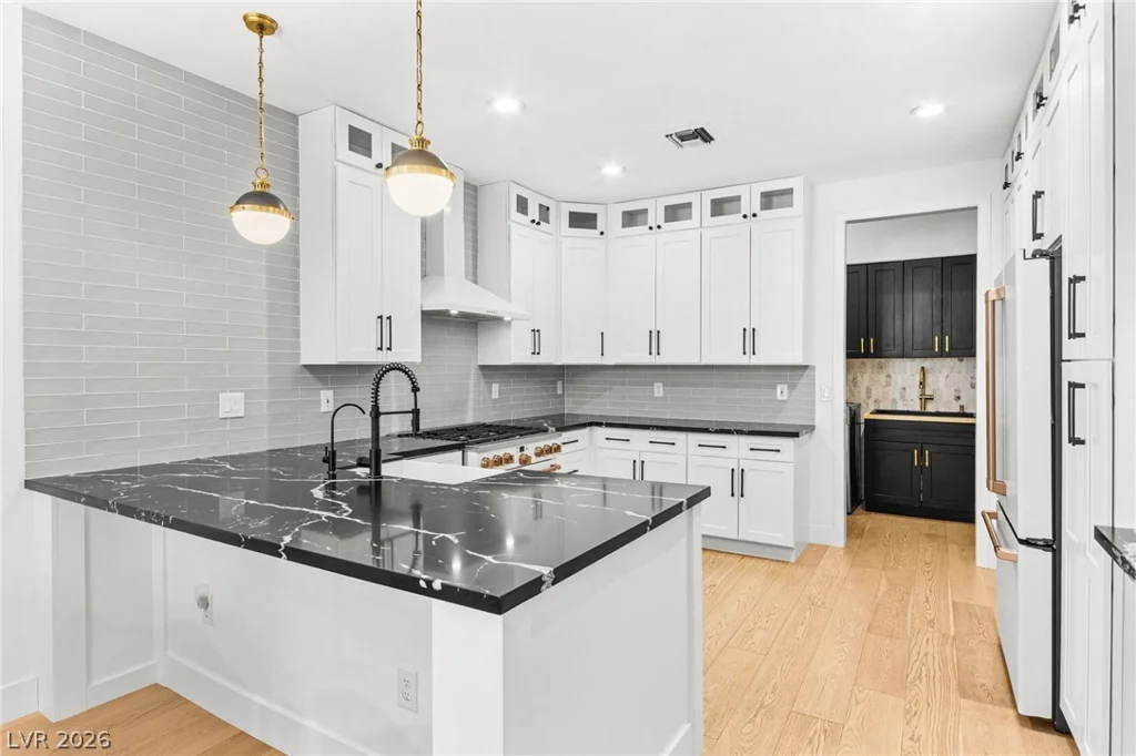 1920 Summer Palm, Las Vegas, NV 89134