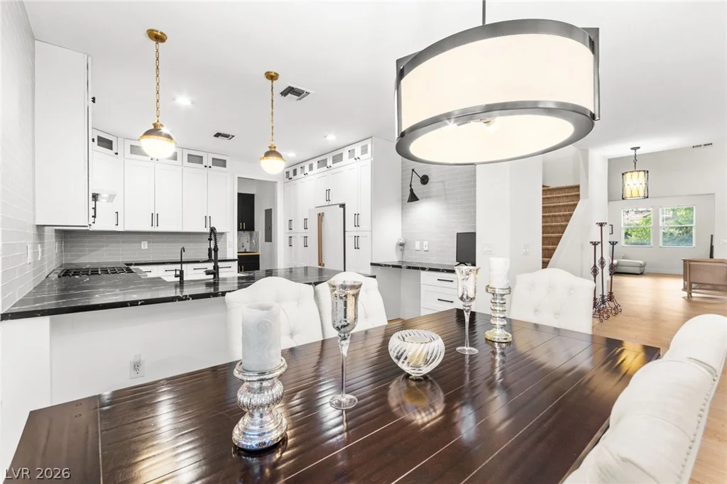 1920 Summer Palm, Las Vegas, NV 89134