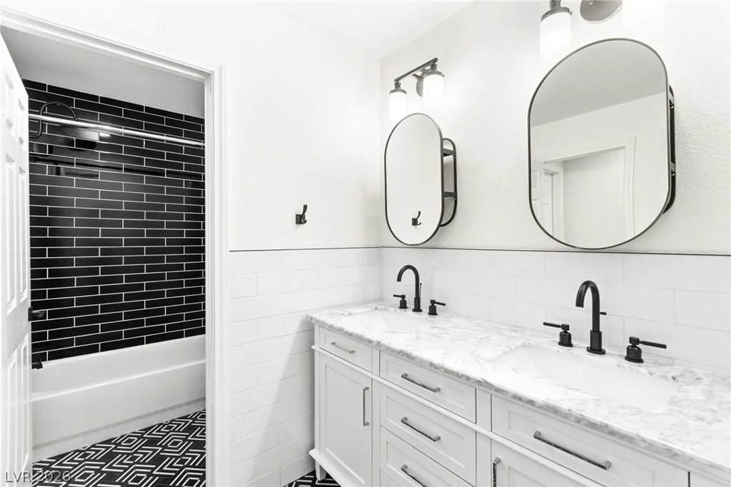 1920 Summer Palm, Las Vegas, NV 89134