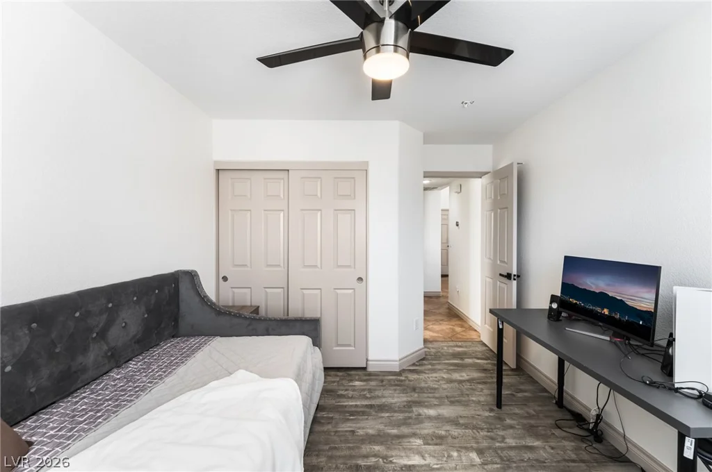 3729 Shimmering Creek, North Las Vegas, NV 89031