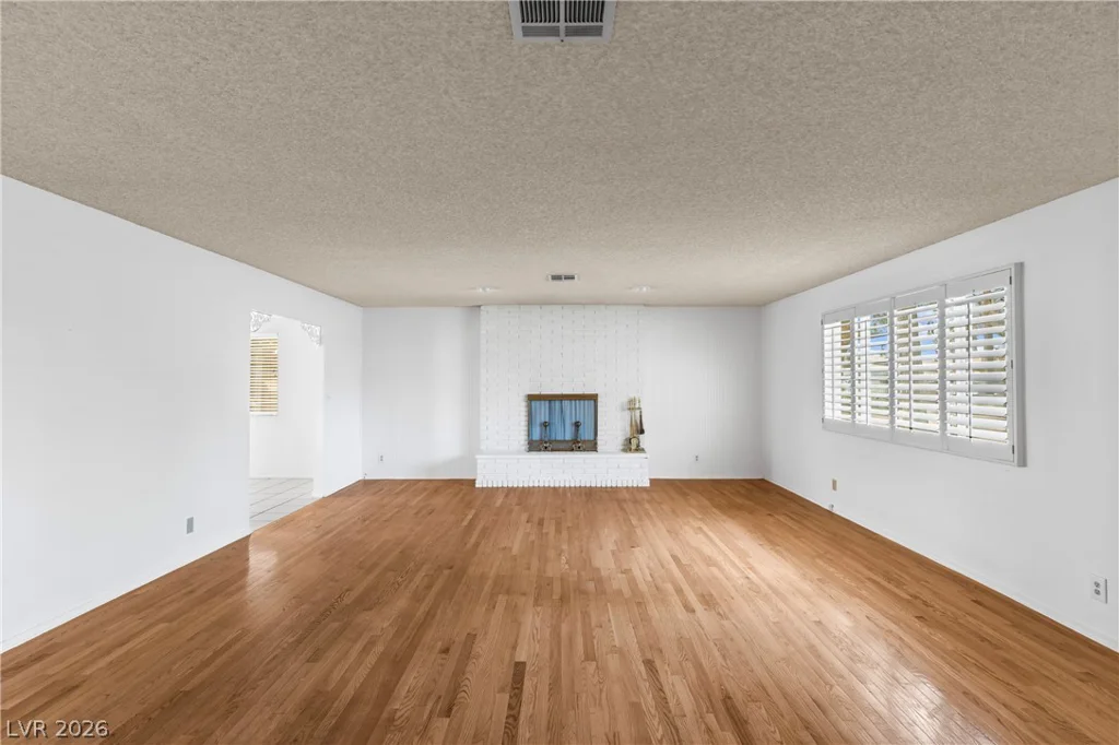 3710 Maverick, Las Vegas, NV 89108