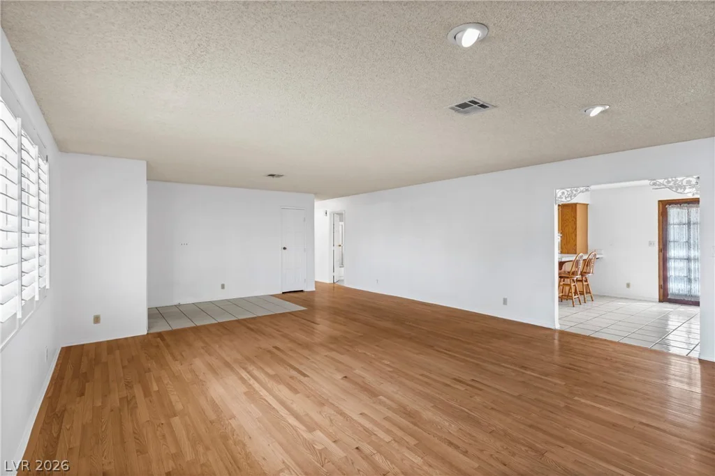 3710 Maverick, Las Vegas, NV 89108