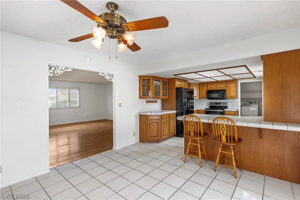 3710 Maverick, Las Vegas, NV 89108