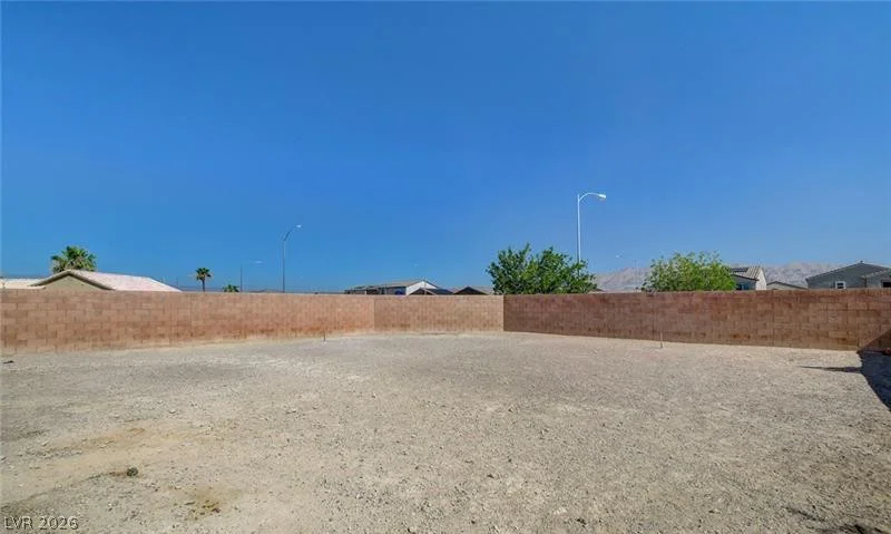 4 Goldleaf Falls, North Las Vegas, NV 89031