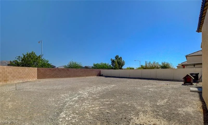 4 Goldleaf Falls, North Las Vegas, NV 89031