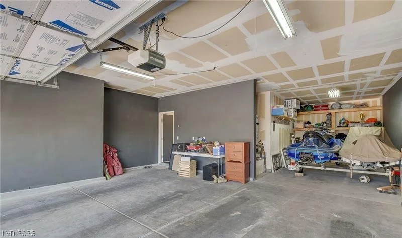 4 Goldleaf Falls, North Las Vegas, NV 89031