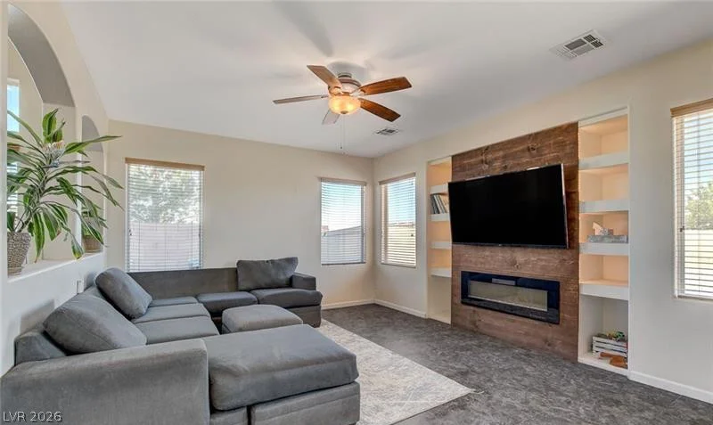 4 Goldleaf Falls, North Las Vegas, NV 89031