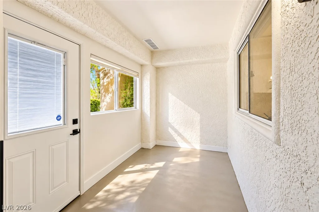 2217 Hallston, Las Vegas, NV 89134