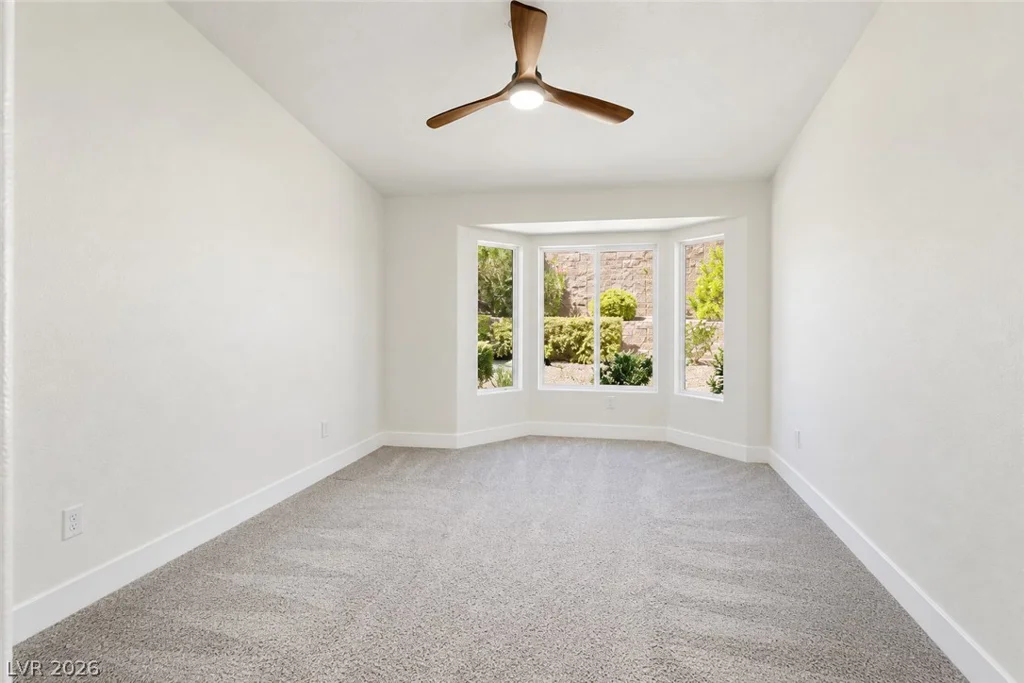 2217 Hallston, Las Vegas, NV 89134