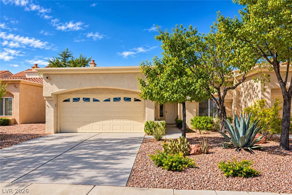 2217 Hallston, Las Vegas, NV 89134