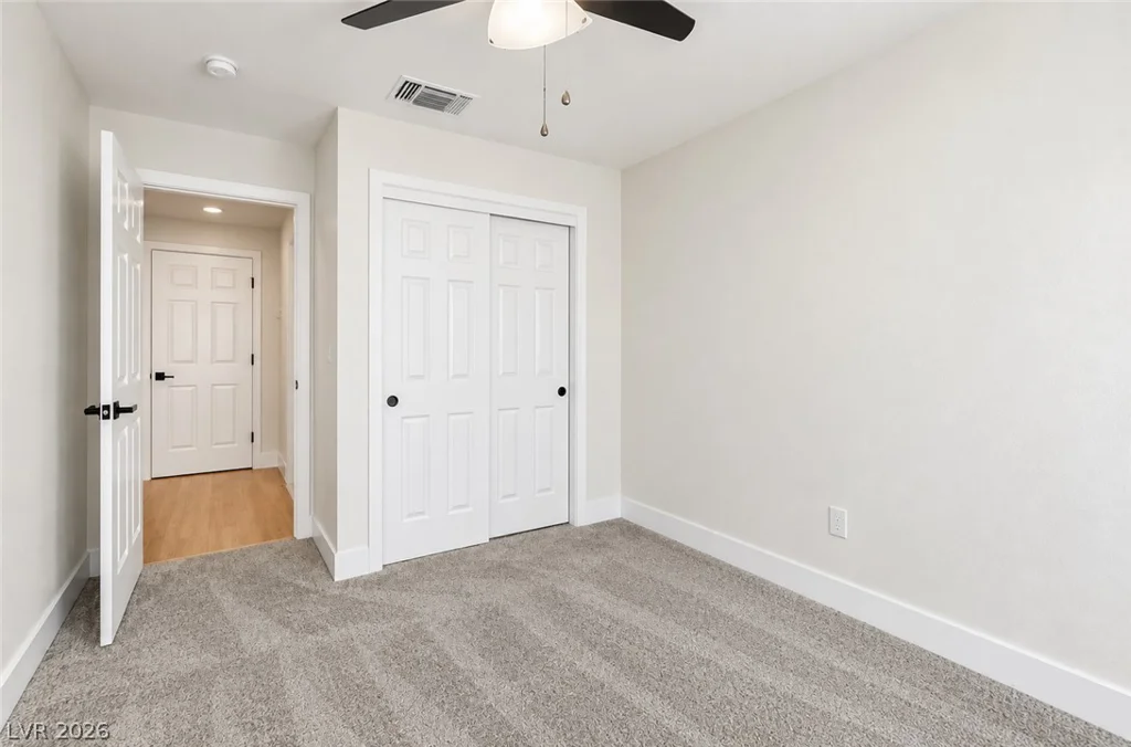 2217 Hallston, Las Vegas, NV 89134