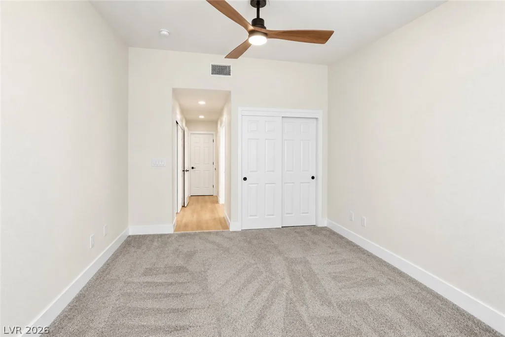 2217 Hallston, Las Vegas, NV 89134
