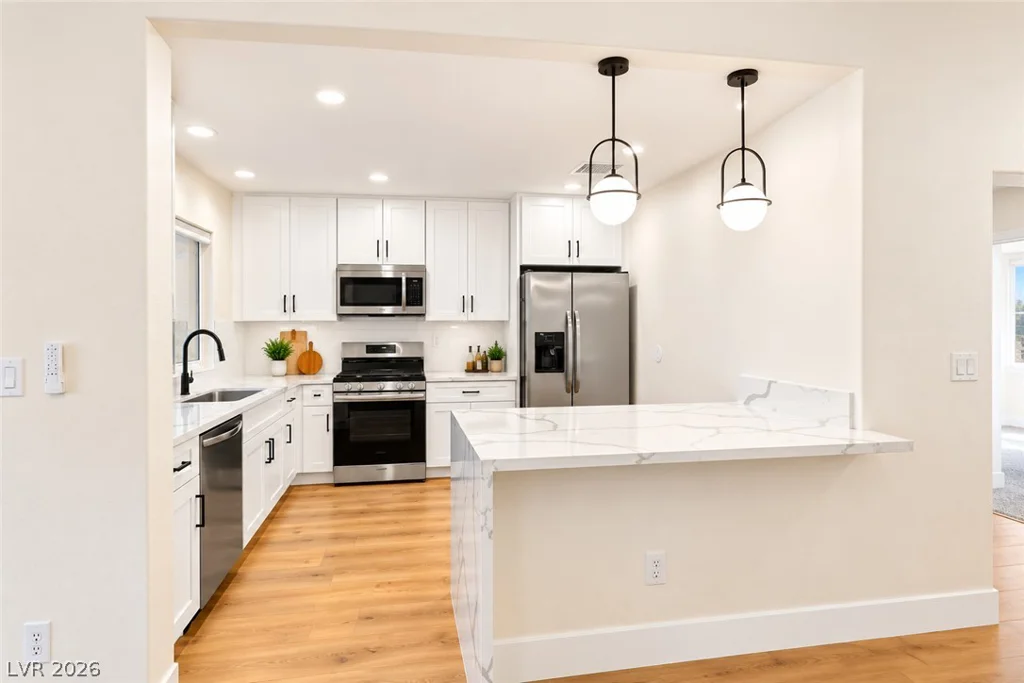 2217 Hallston, Las Vegas, NV 89134