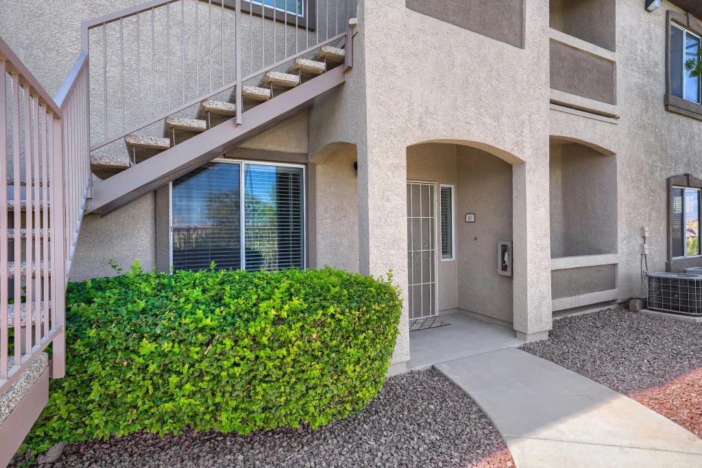 3544 Desert Cliff, Las Vegas, NV 89129