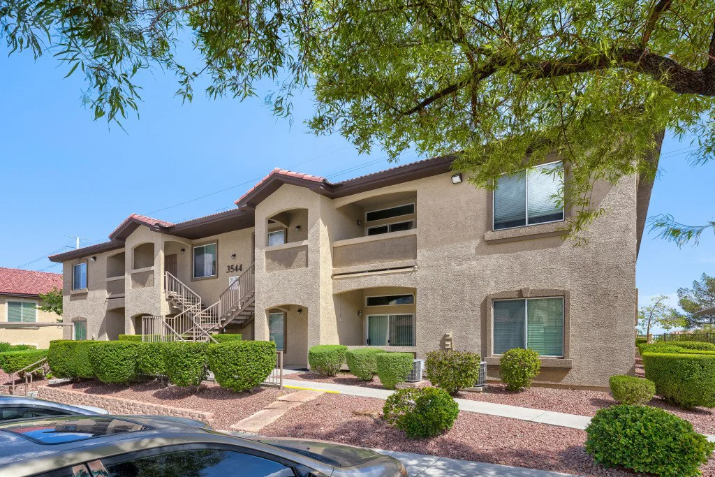 3544 Desert Cliff, Las Vegas, NV 89129